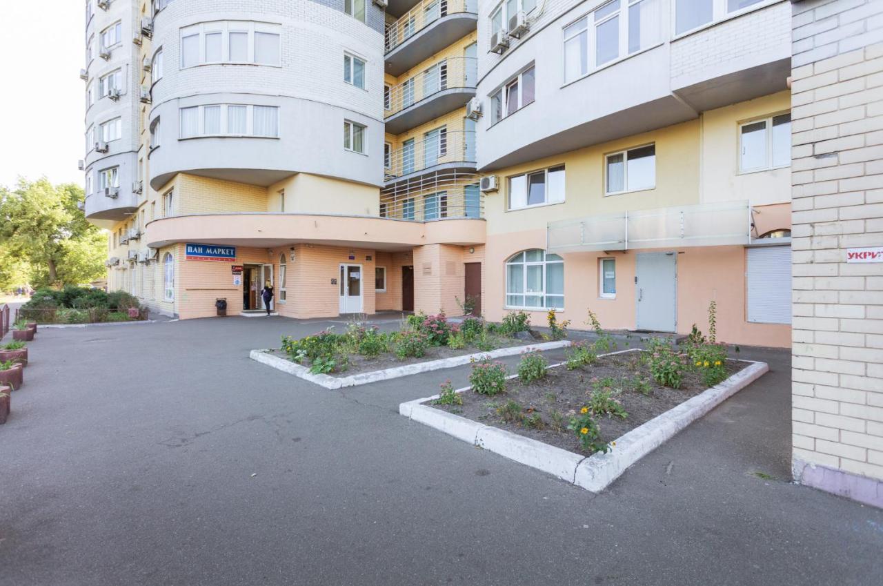 Apartments On Darnitsa Kiev Luaran gambar