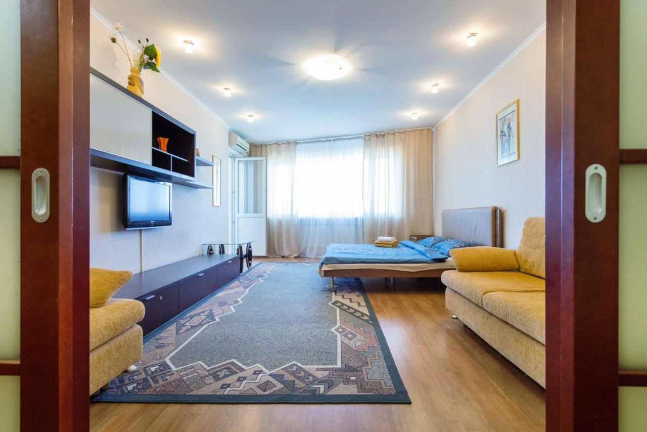 Apartments On Darnitsa Kiev Bilik gambar